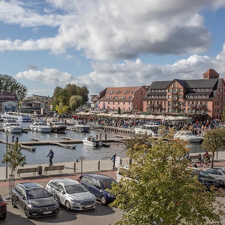 Altstadtapartment Carli- Komfortable Ferienwohnung Im Herzen Von Waren Exterior foto